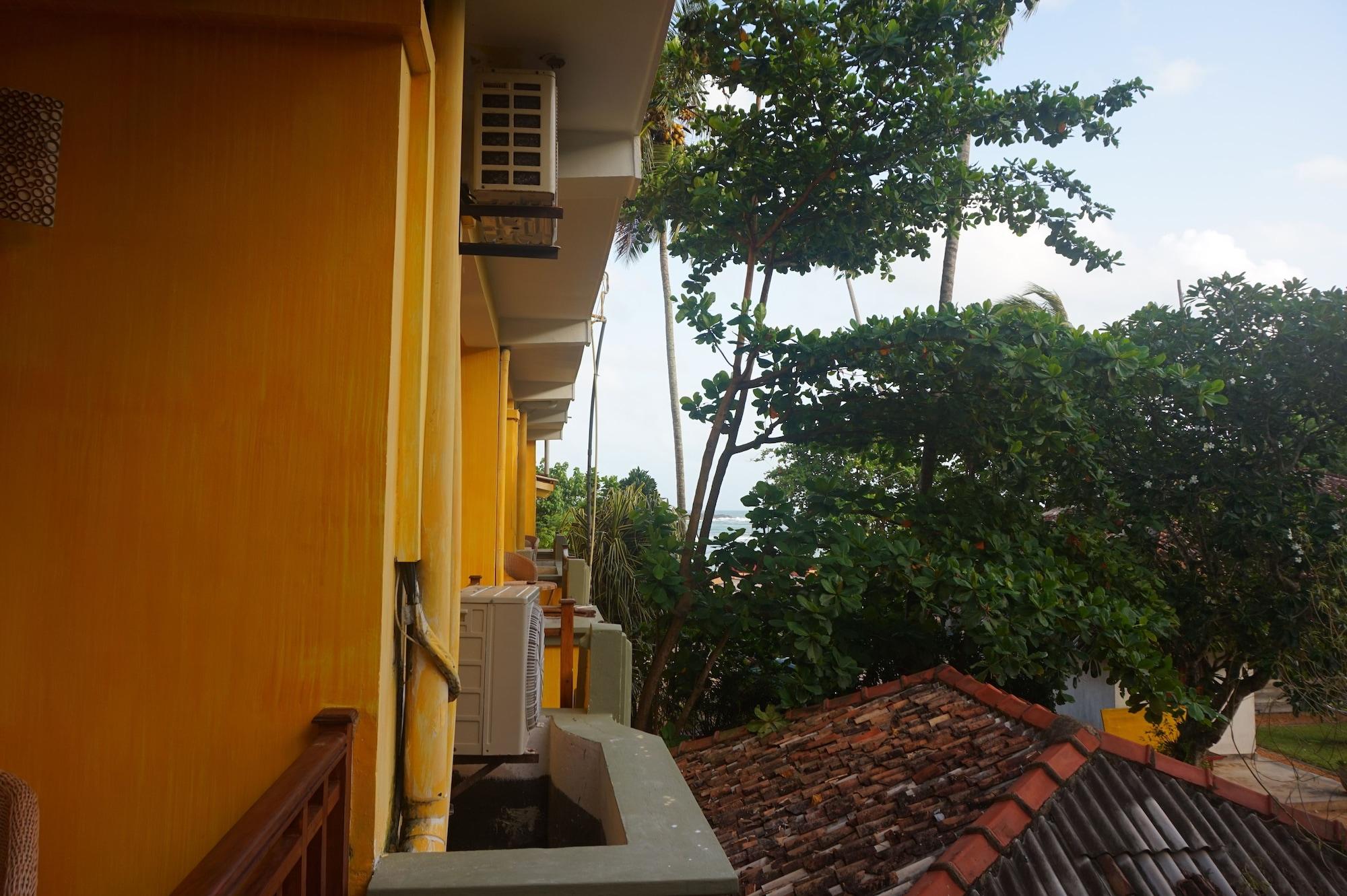 Thaproban Beach House Unawatuna Exterior photo